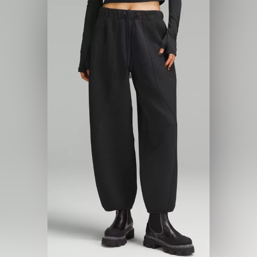 Mixed Fabric Relaxed-Fit Tapered High-Rise Pant 26”